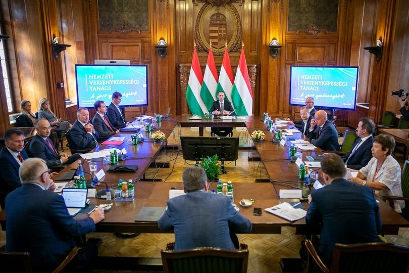 Varga Mihály: Magyarország három helyet lépett előre a versenyképességi ranglistán