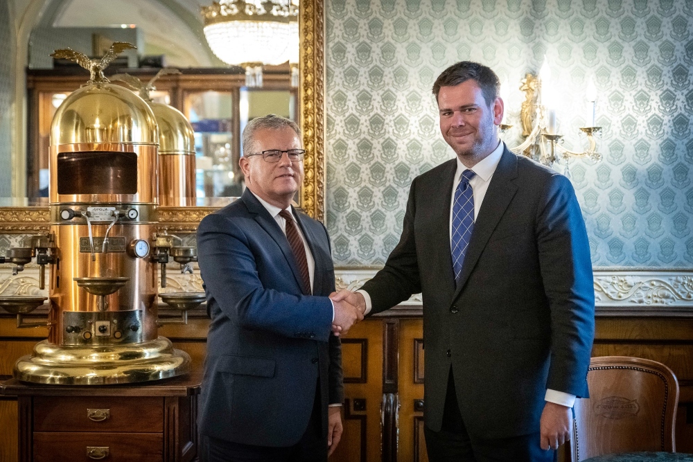 Románia közlekedési államtitkárával egyeztetett Vitézy Dávid