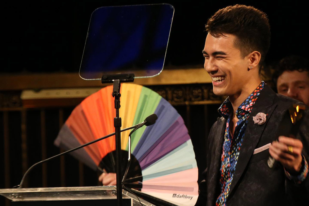 Jelentés a bolondok birodalmából 54.