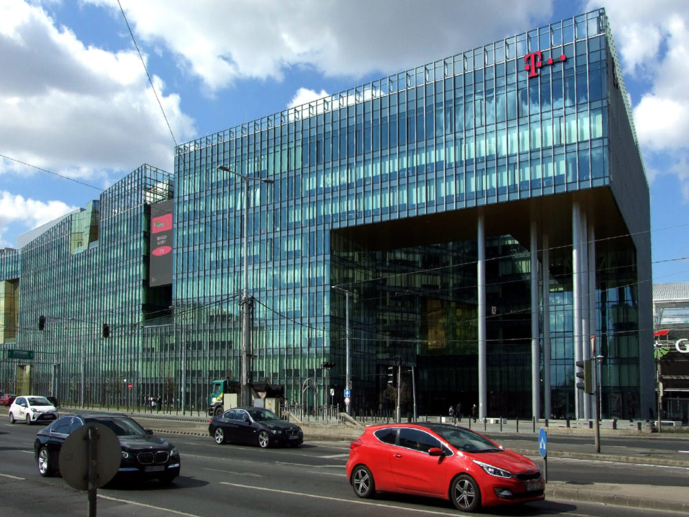 A négynapos munkahét bevezetését teszteli a Magyar Telekom