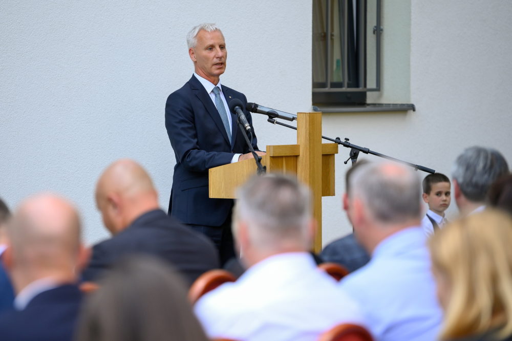 Soltész Miklós: a mai világban fontos az egyházi iskolák jelenléte