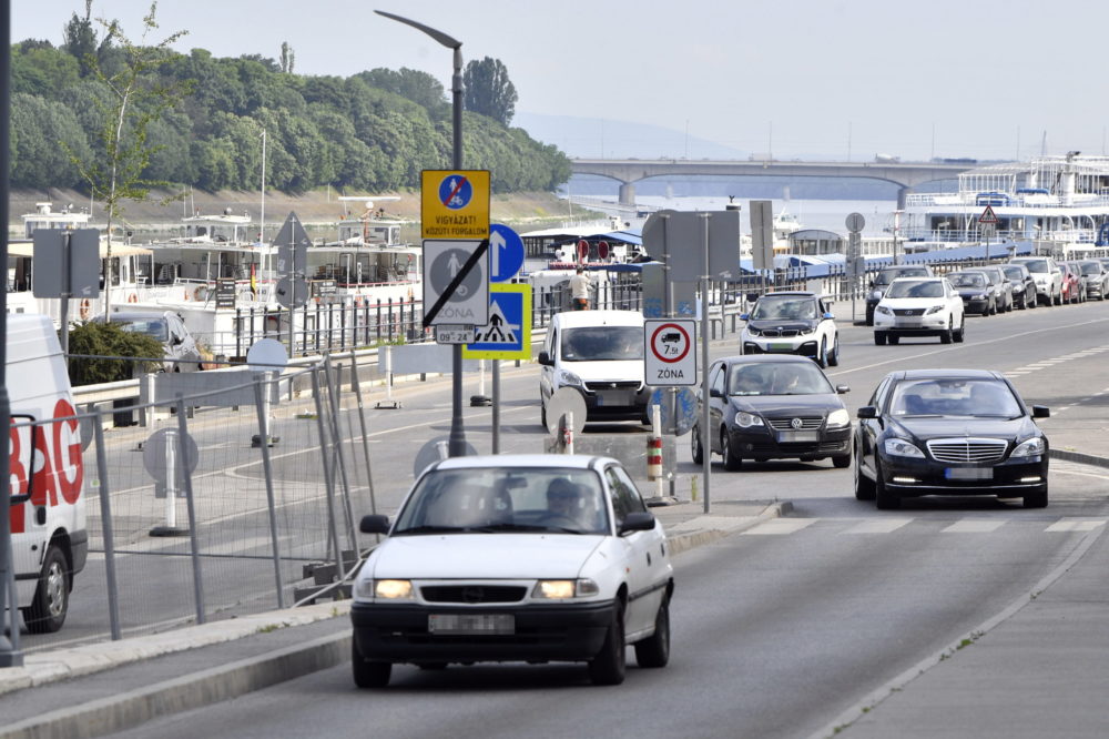 Jogszerű kiskapu a forgalmi megújítását az utolsó percre hagyóknak