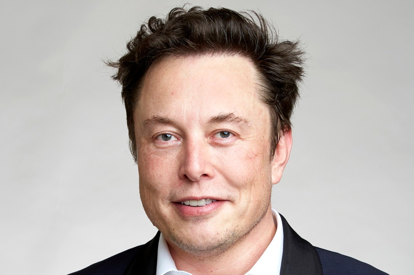 Már Elon Musk is transzfób