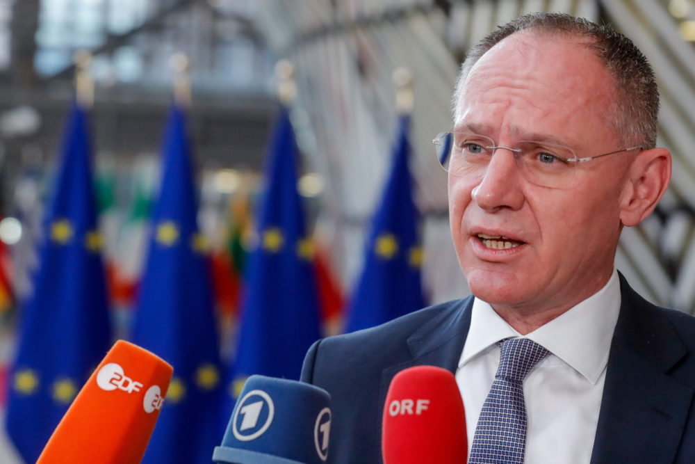 Határozottabb határvédelmi politikát sürget az osztrák belügyminiszter