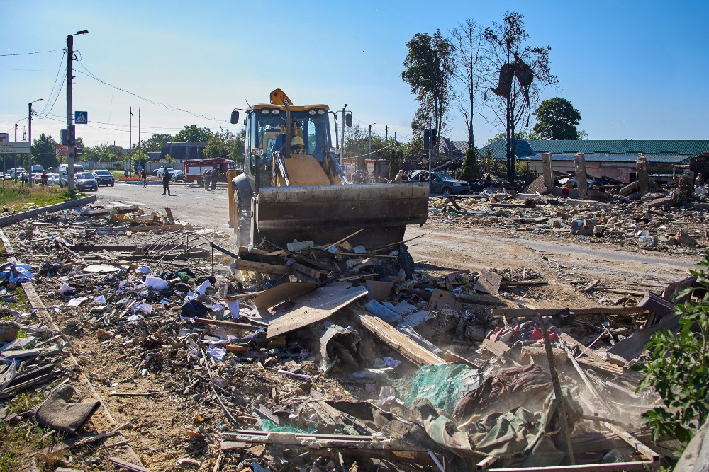 Harkiv egyik lakónegyedét is támadás érte