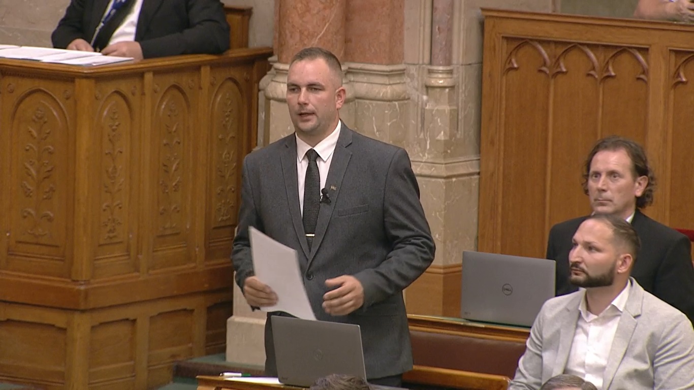 A Mi Hazánk saját sikerének tekinti a vendégmunkástörvény visszavonását