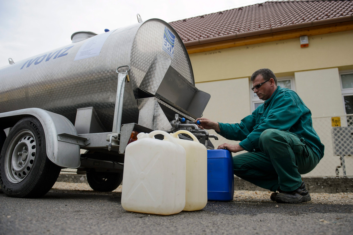 Operatív törzs segíti a Pest megyei településeken a vízpótlást