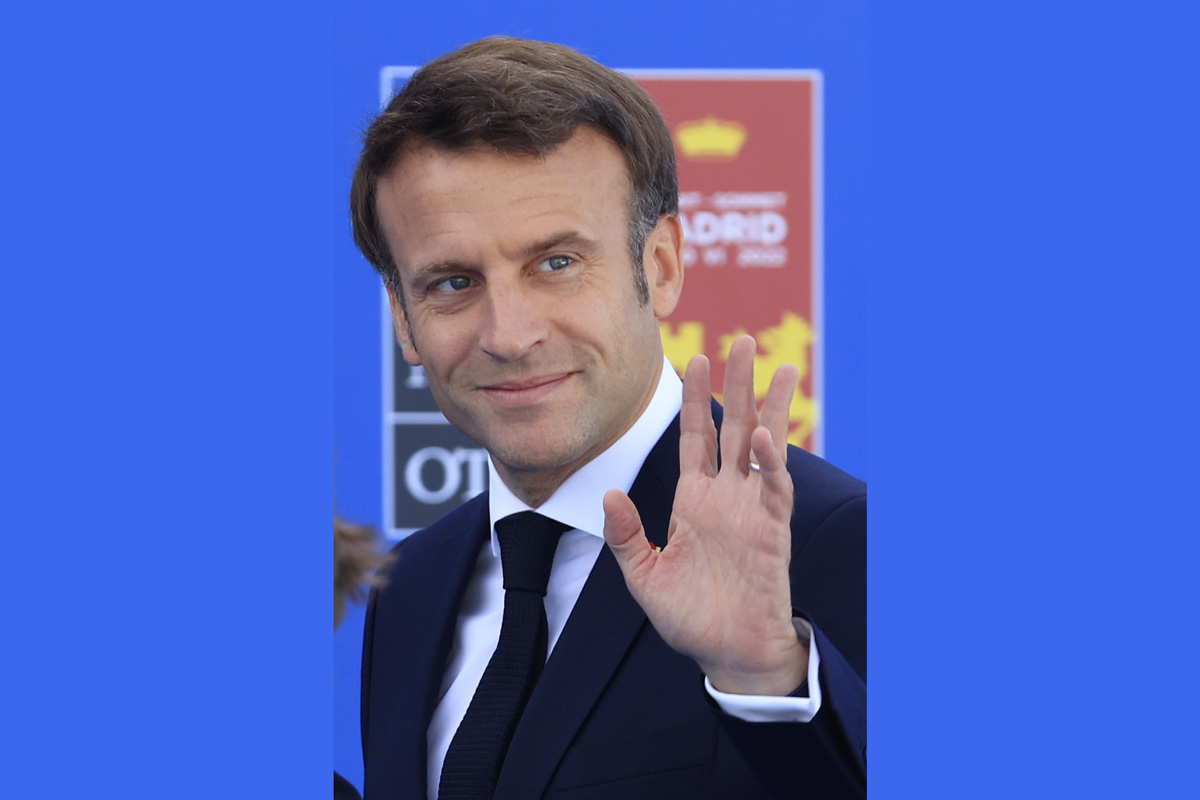 Macron átadta az EU-tanács soros elnöki tisztségét