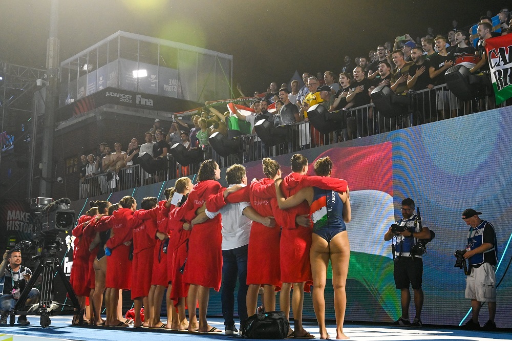 Elődöntős a magyar női vízilabda-válogatott