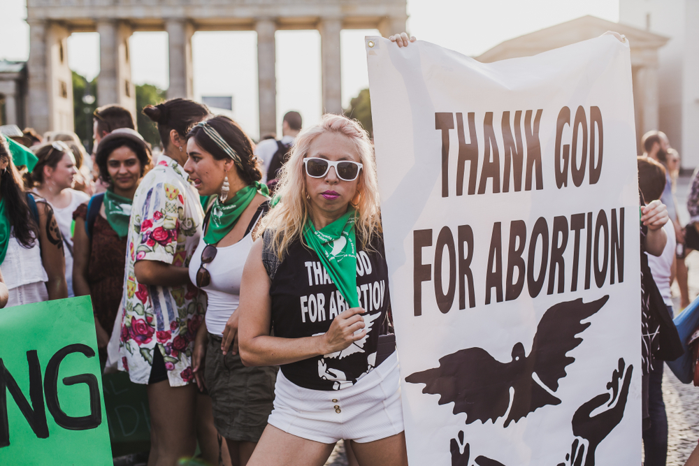 Németország tovább enyhít az abortusztörvényeken