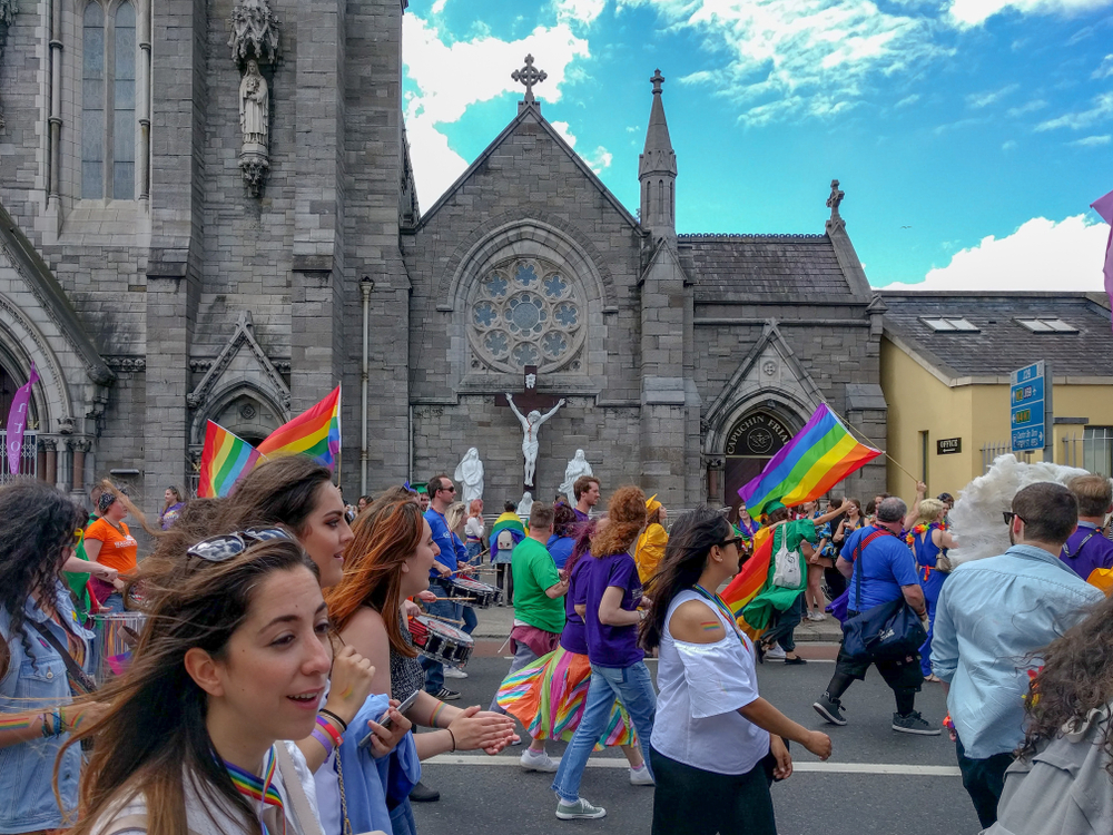 Az ukrán lobogót is hozzácsapták a melegzászlóhoz