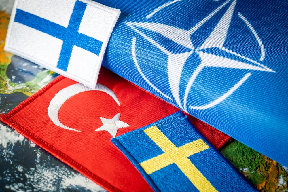 Haladnak a NATO-csatlakozásról szóló svéd–török tárgyalások
