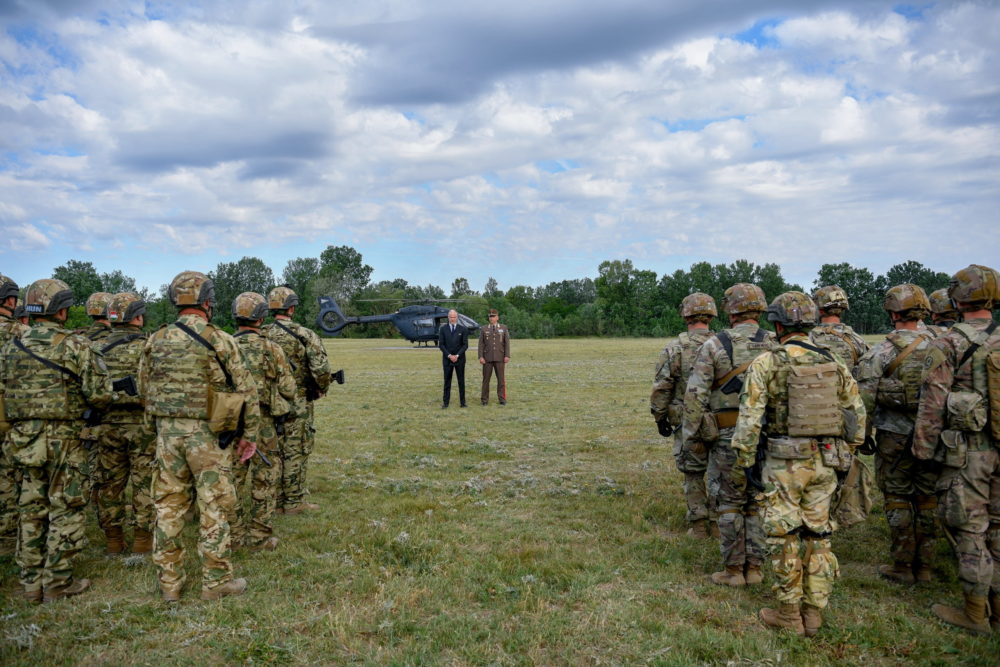 A haderő készenlétének fokozása a katonákat érinti