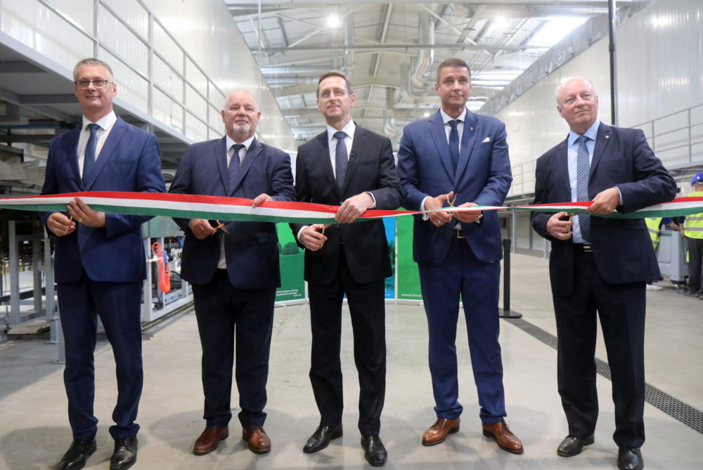 Varga Mihály: A magyar egészségipar képes az ország biztonságos ellátására