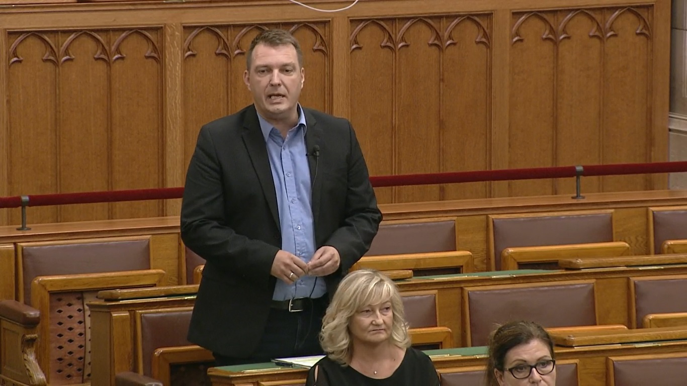 Barkóczi Balázs drámázik: már egy vasárnapi ebéd is luxusnak számít