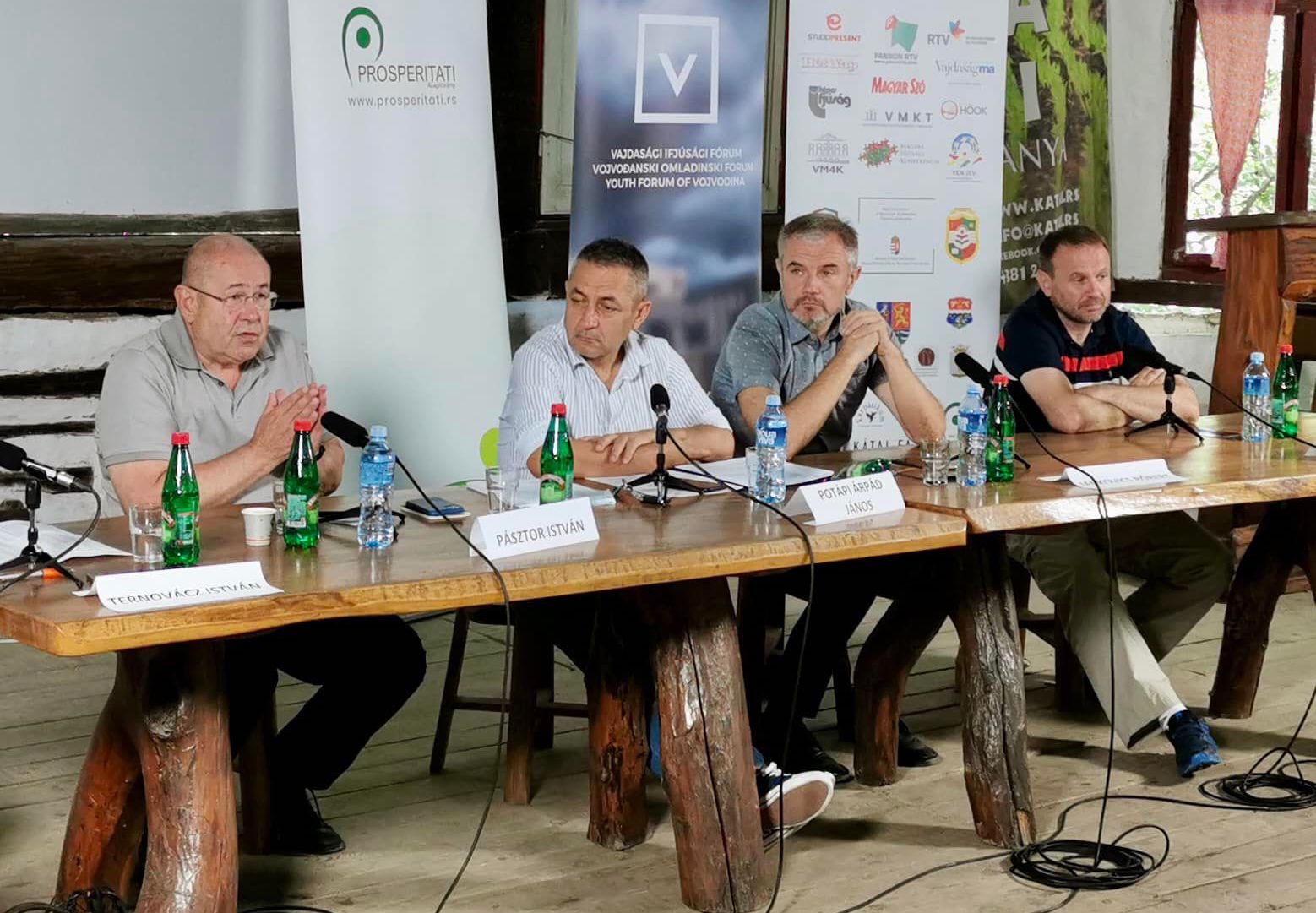 Azokkal kell foglalkozni, akik szülőföldjükön maradtak