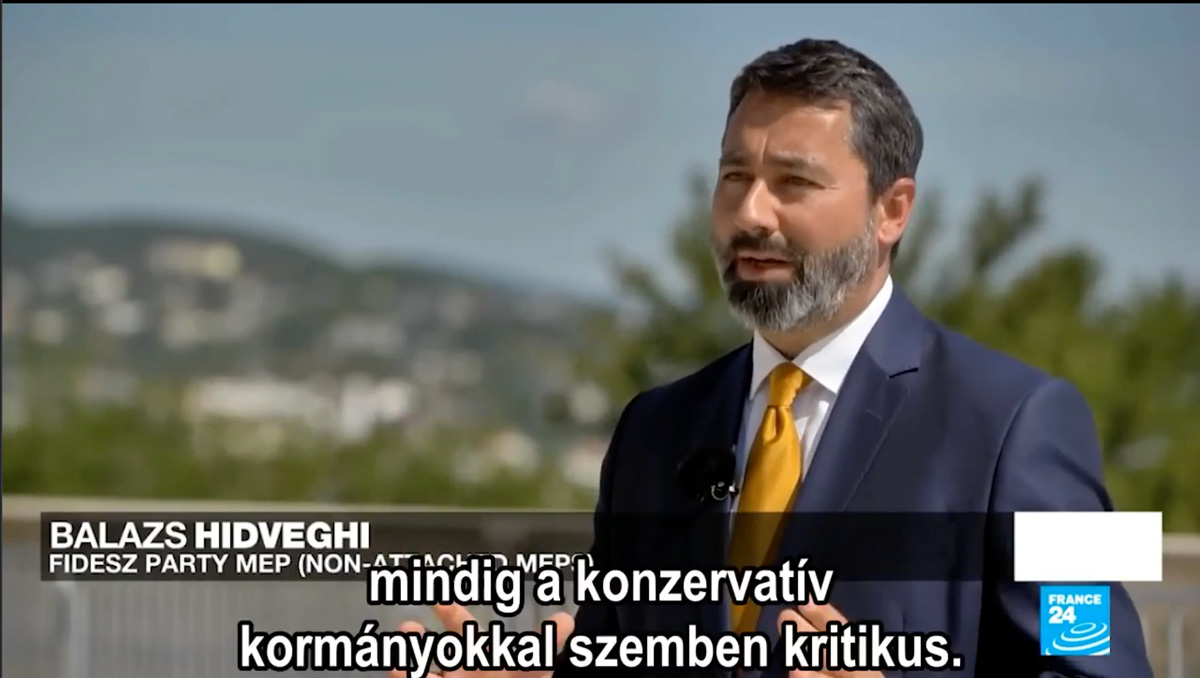 A francia riporter hiába próbálta Hidvéghi Balázsba fojtani a szót