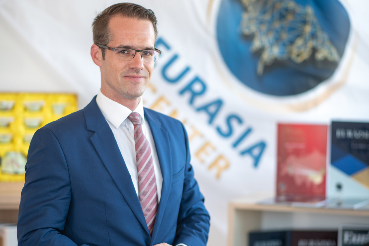 Új világrend felé haladunk