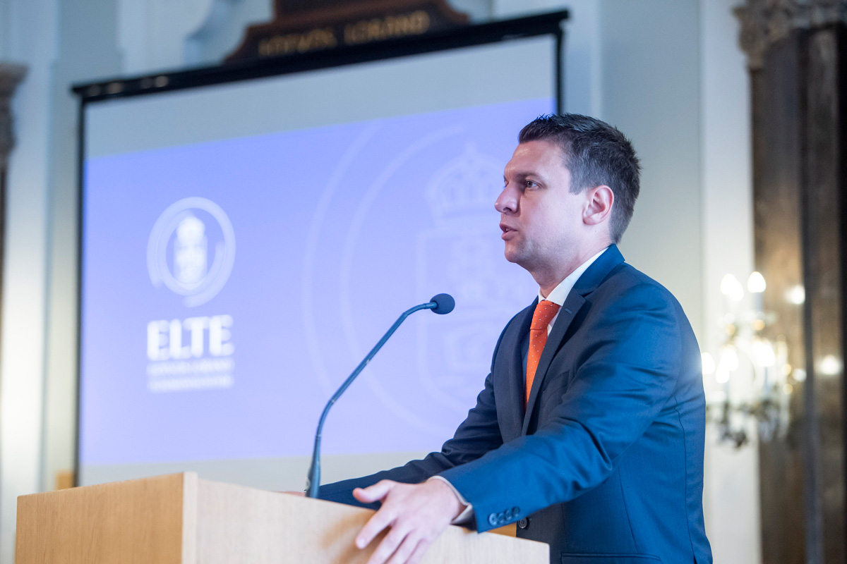 A kormány nemzetpolitikája: minden magyar felelős minden magyarért