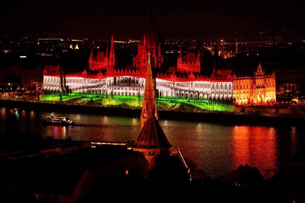 Téves előrejelzés miatt maradt el a tűzijáték