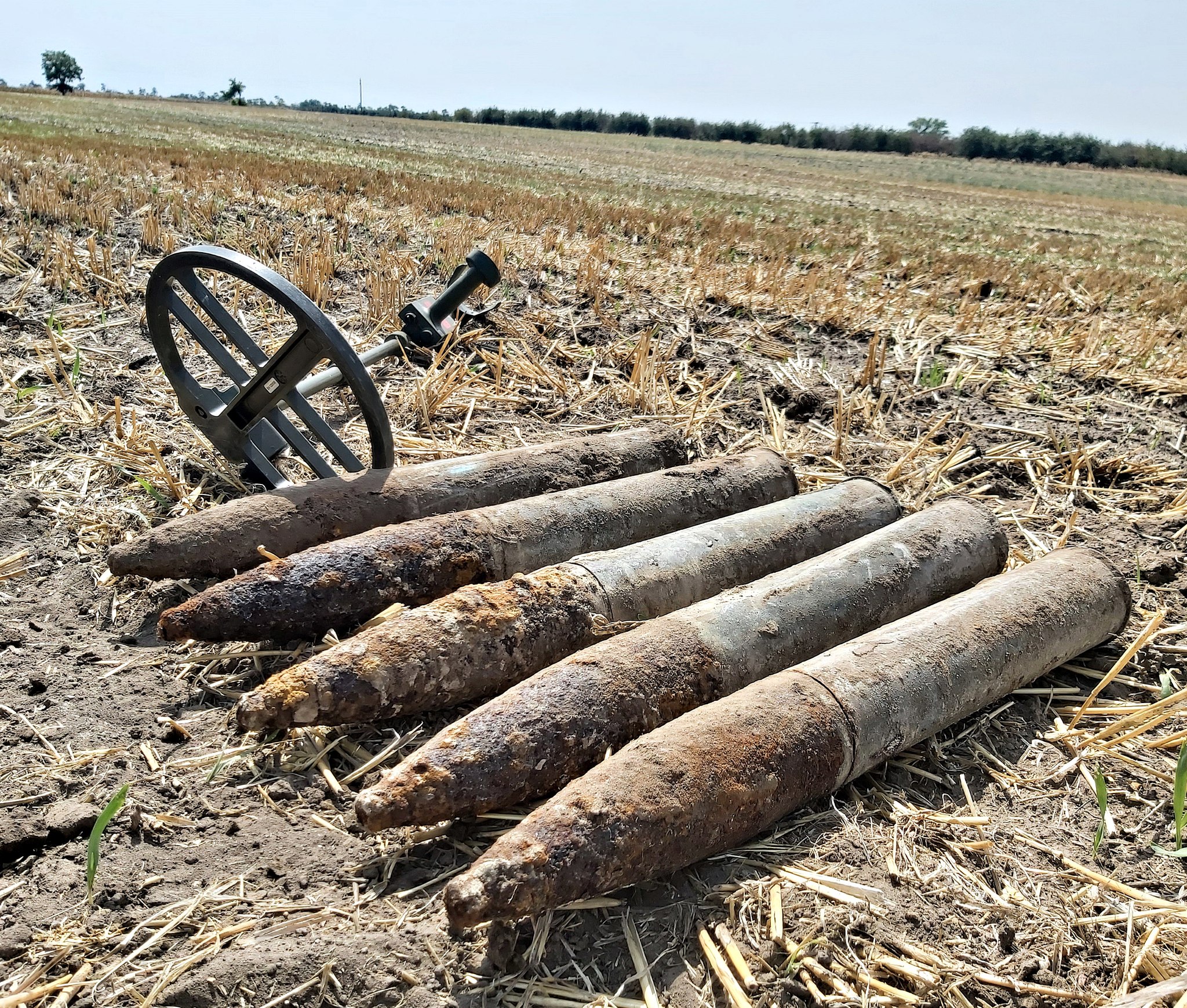 Félelmetesnek tűnő világháborús lőszerek kerültek elő Gárdonynál