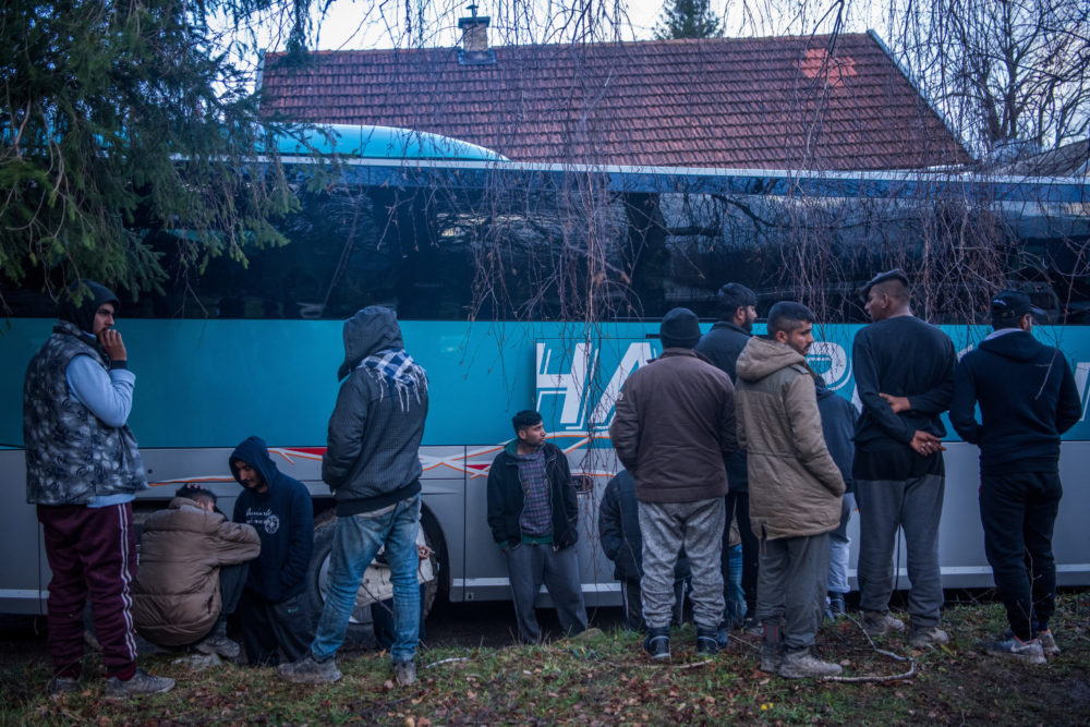 Rettegnek a migránsoktól a határmenti településeken