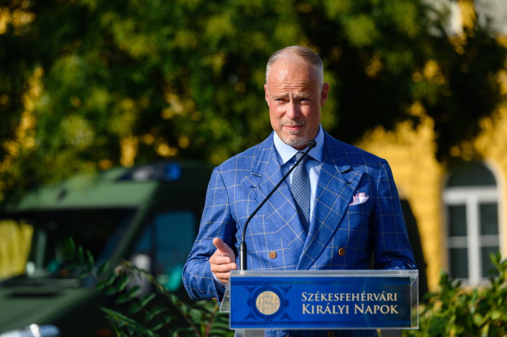 Magyarország továbbra is a béke pártján áll