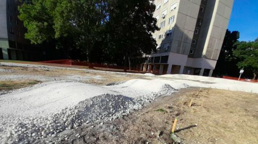 Óbudai parkfelújítás: idegen tollakkal ékeskedik Budapest első embere