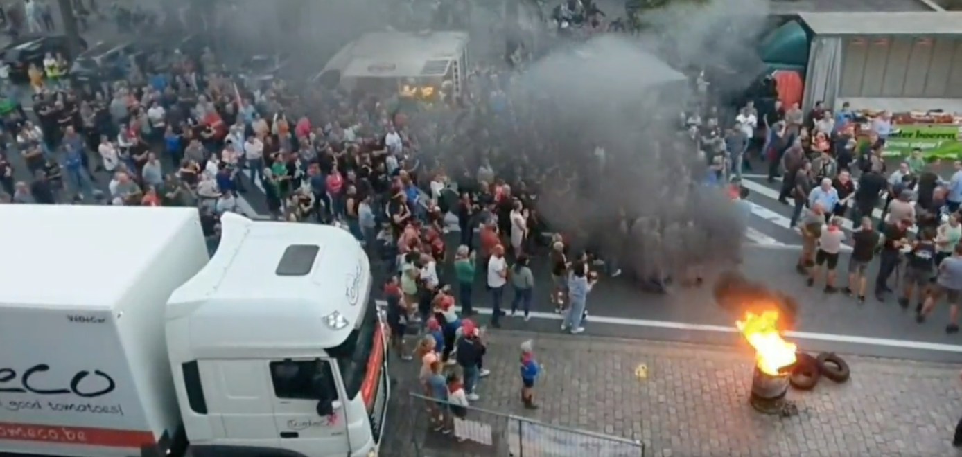 Videó: tüntetnek a belga gazdák