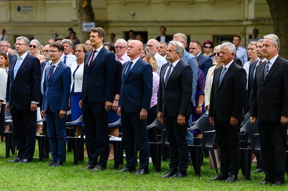 Csák János: a tanult ember képes gondoskodni önmagáról és közösségéről