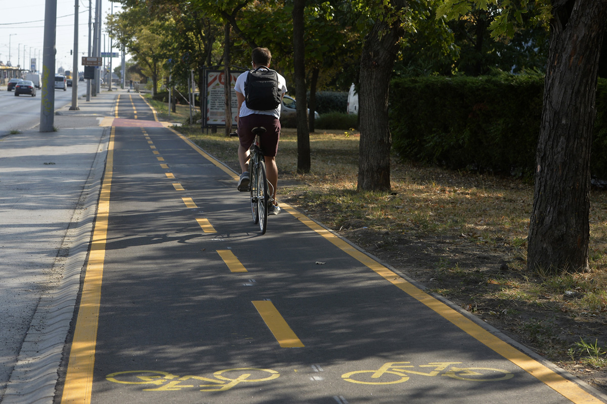 Létrejött a nagykörúti kerékpársávok folytatása Budán