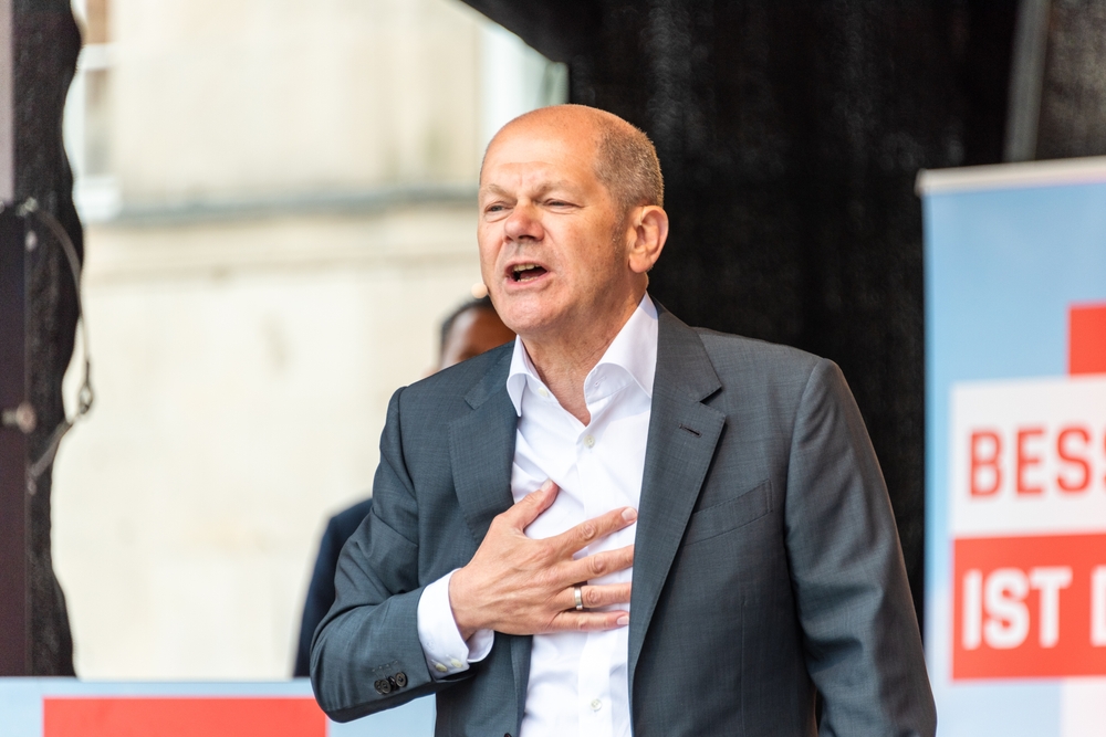Scholz: Tekintettel kell lenni az orosz földgáztól függő uniós tagállamokra