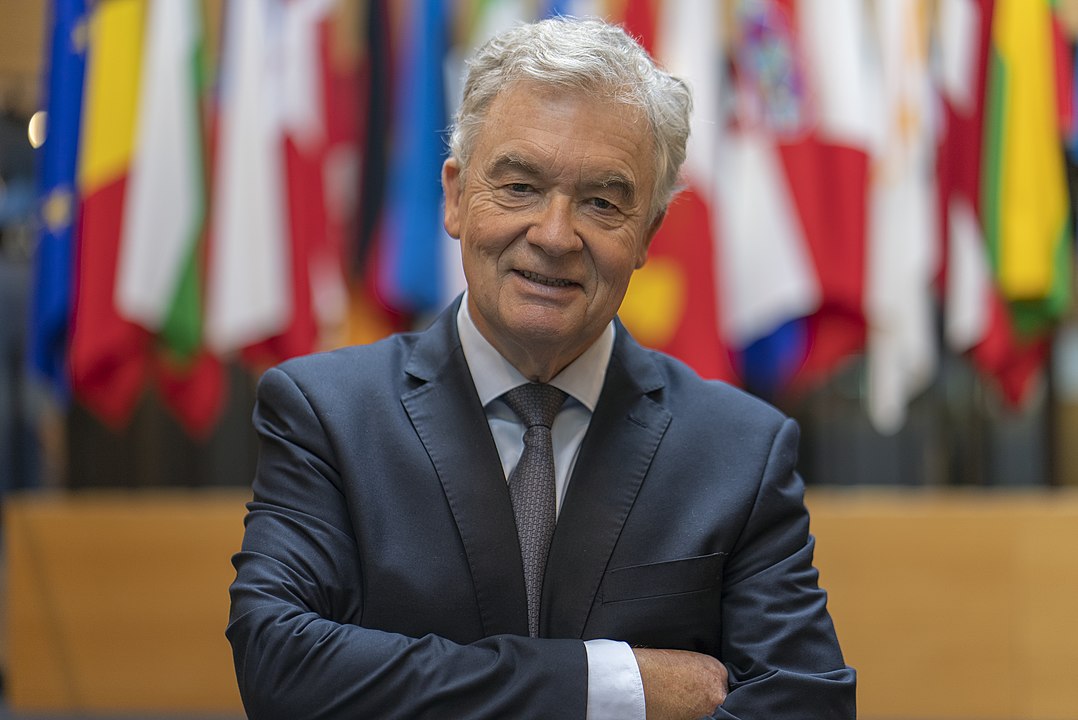 Francia EP-képviselő: a magyar kormány a nemzeti érdekeket védi