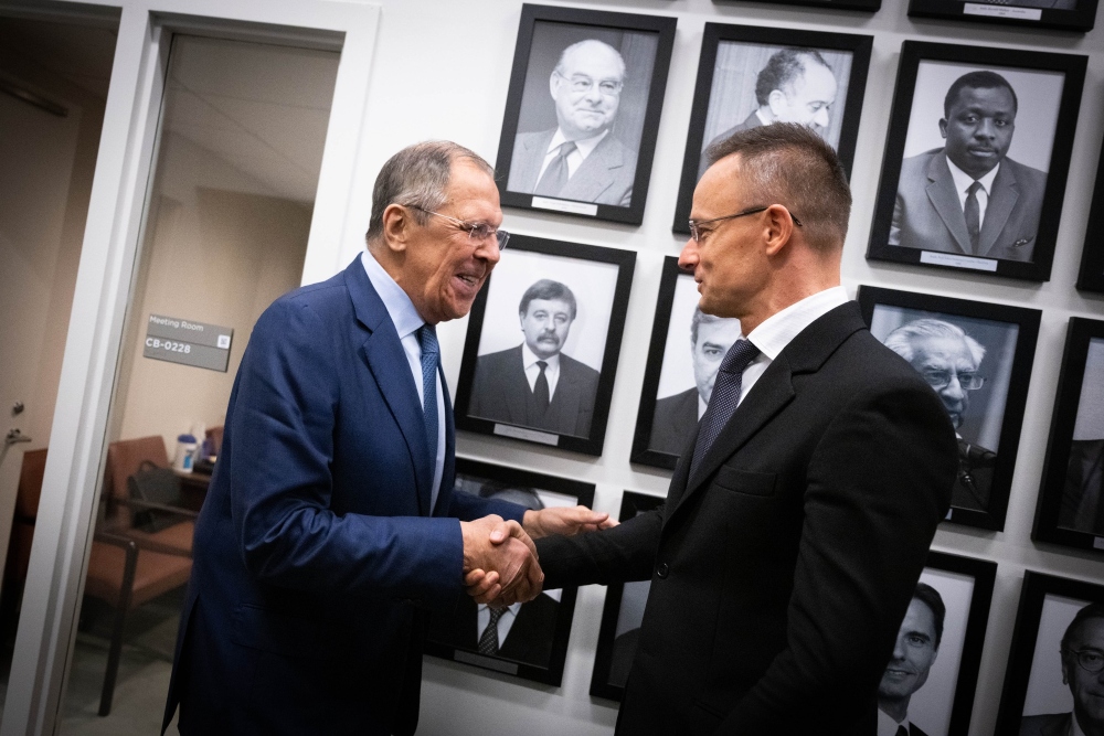 Lavrov szerint Szijjártó Péter nem gyáva, ellentétben sok politikussal