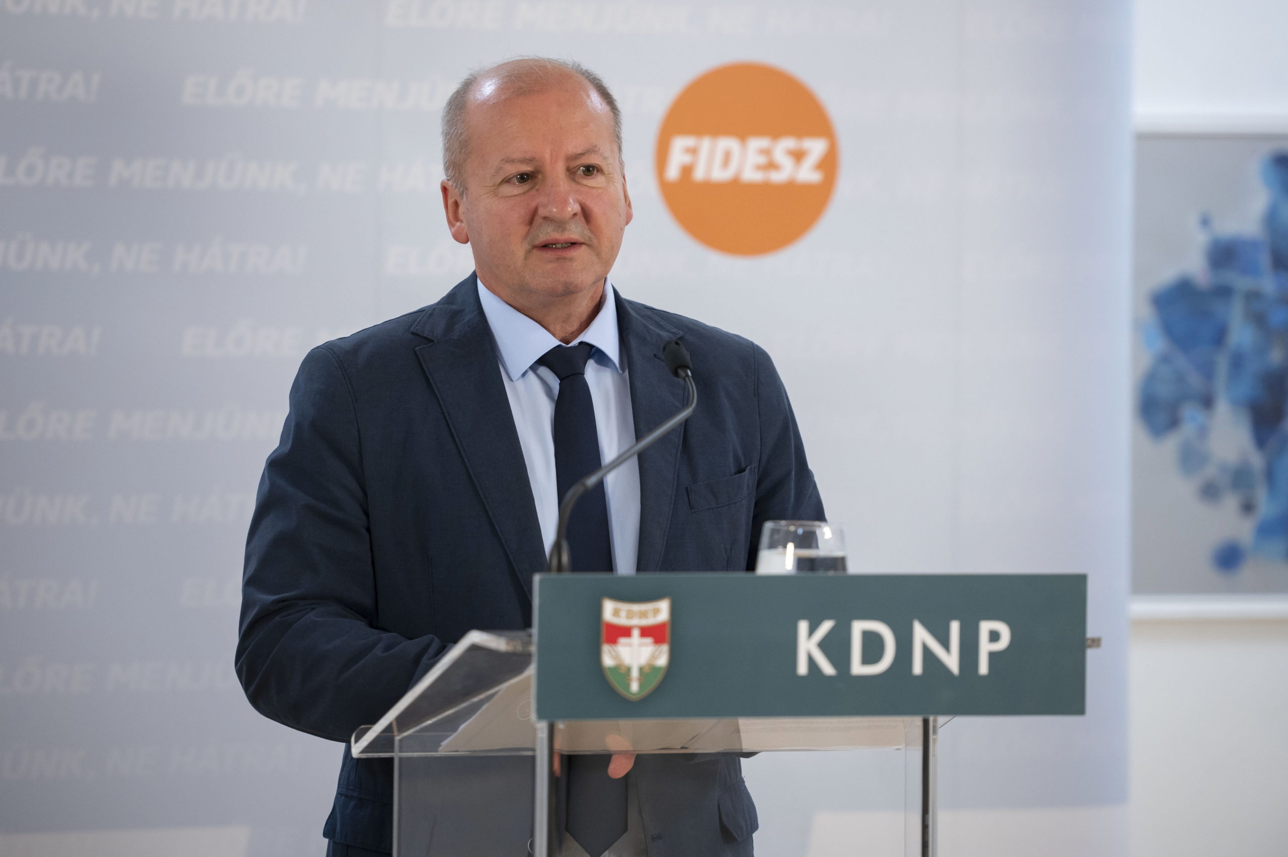 Tisztább képet kaphat a kormány a nemzeti konzultációnak köszönhetően