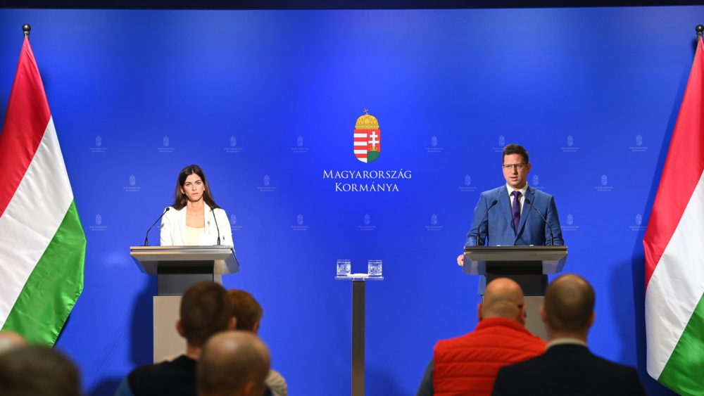 Kormányinfó: magán kezdi a takarékoskodást a kormány