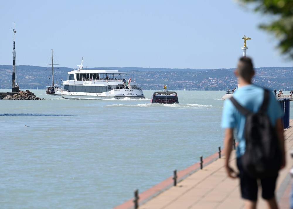 Volt olyan nyári nap, amikor negyvenezren hajóztak a Balatonon