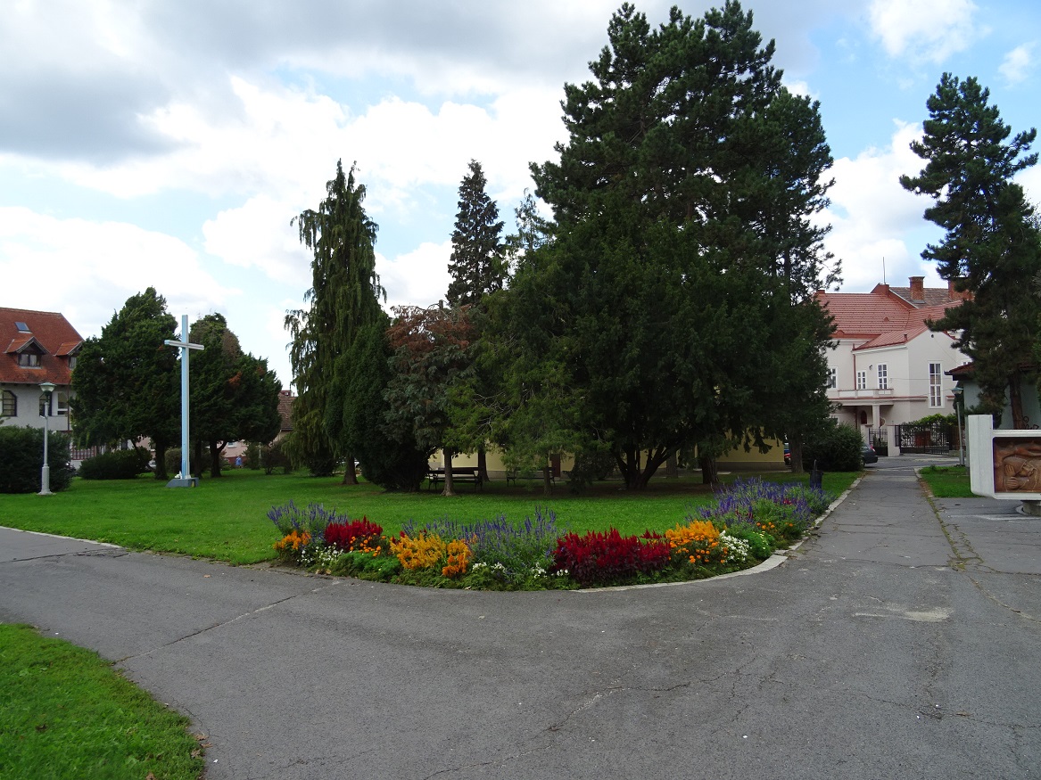 Átadták Nagykanizsán a felújított Széchenyi teret