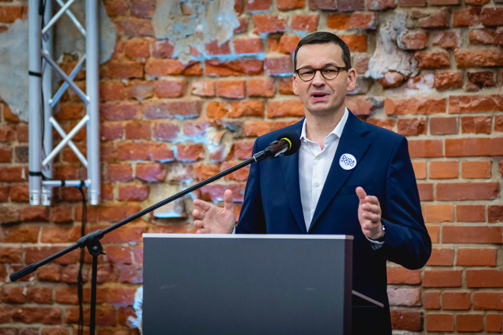 Lengyelország kiáll hazánk mellett az uniós csatában