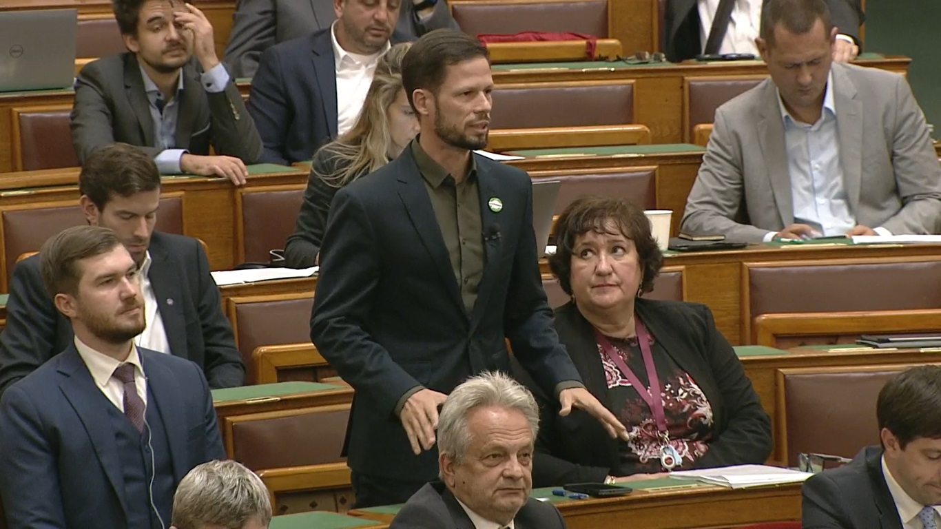 Tordai megpróbált okos lenni, Orbán Viktor helyretette (Videó!)