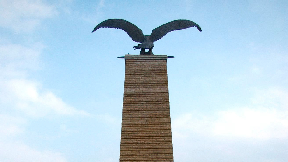 A külügyi bizottság elítélte a munkácsi Turul-emlékmű eltávolítását