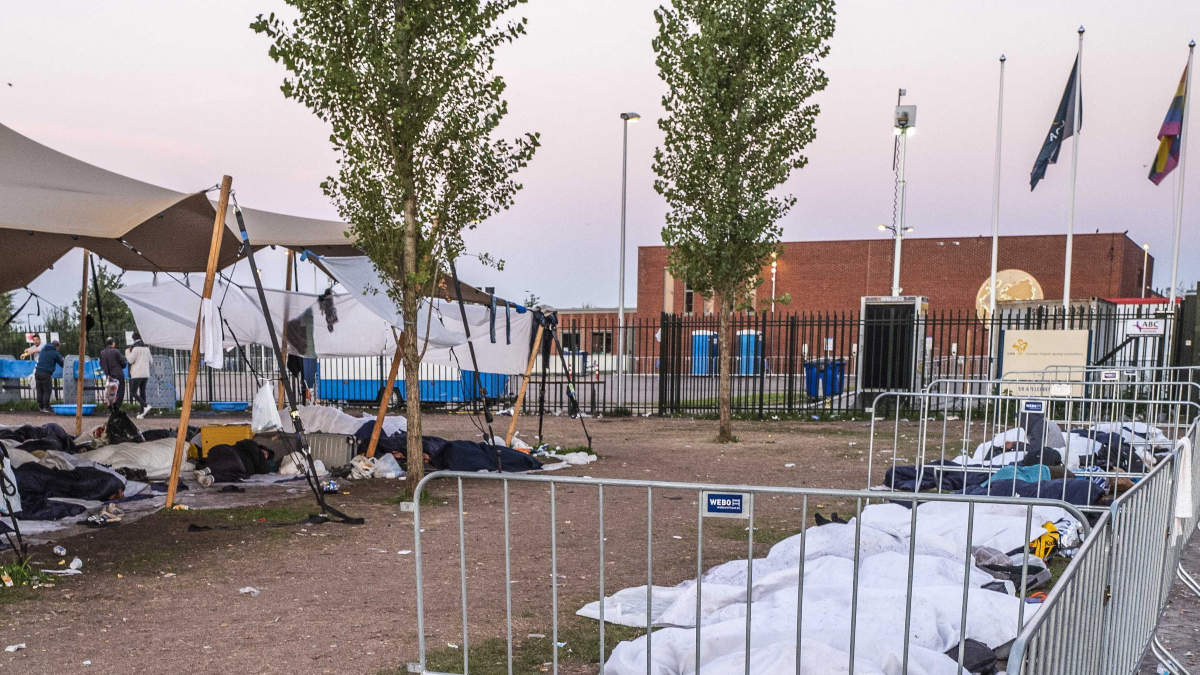 Elfogadhatatlan a hollandiai menekültszállások helyzete