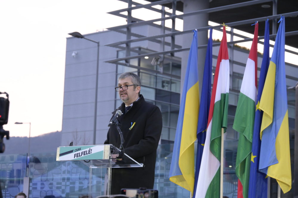 Hadházy Ákos ismét támadni készül