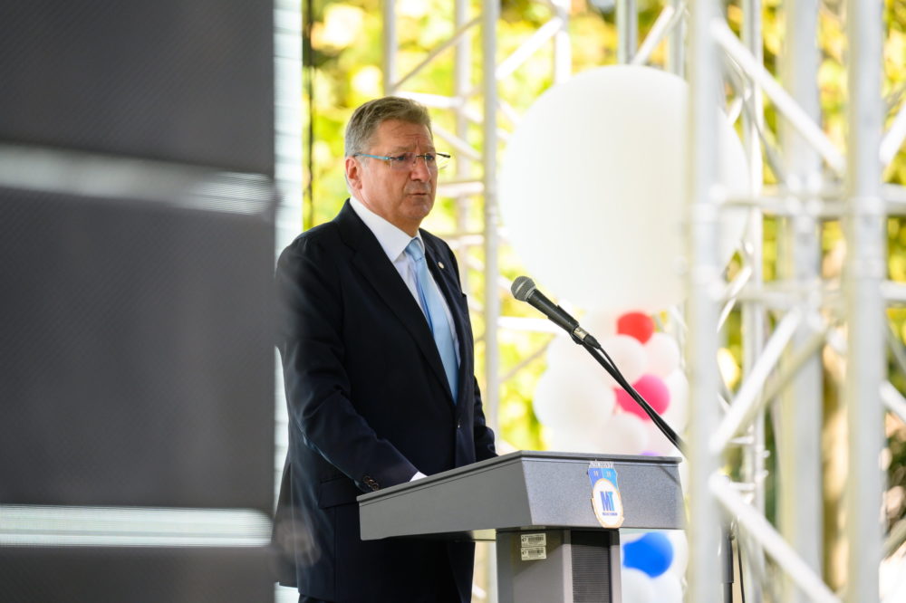 Kamatplafont és hitelmoratóriumot kér az MKIK a vállalkozásoknak