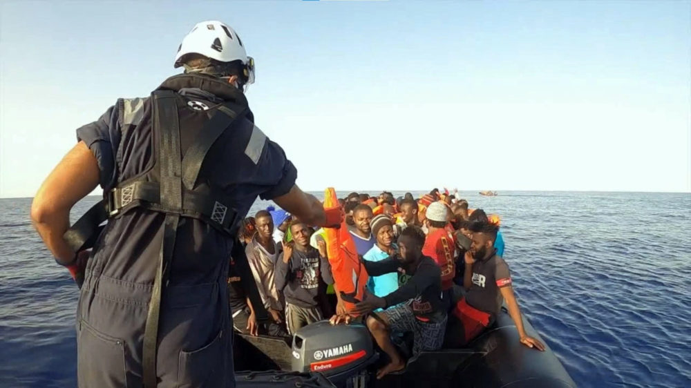 Több mint hetvenezer migráns érkezett az olasz partokhoz az év eleje óta