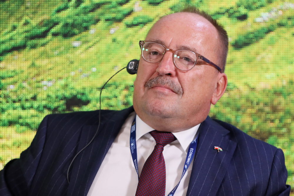 Németh Zsolt: Elfogadhatatlannak tartjuk a civileket célzó orosz támadásokat