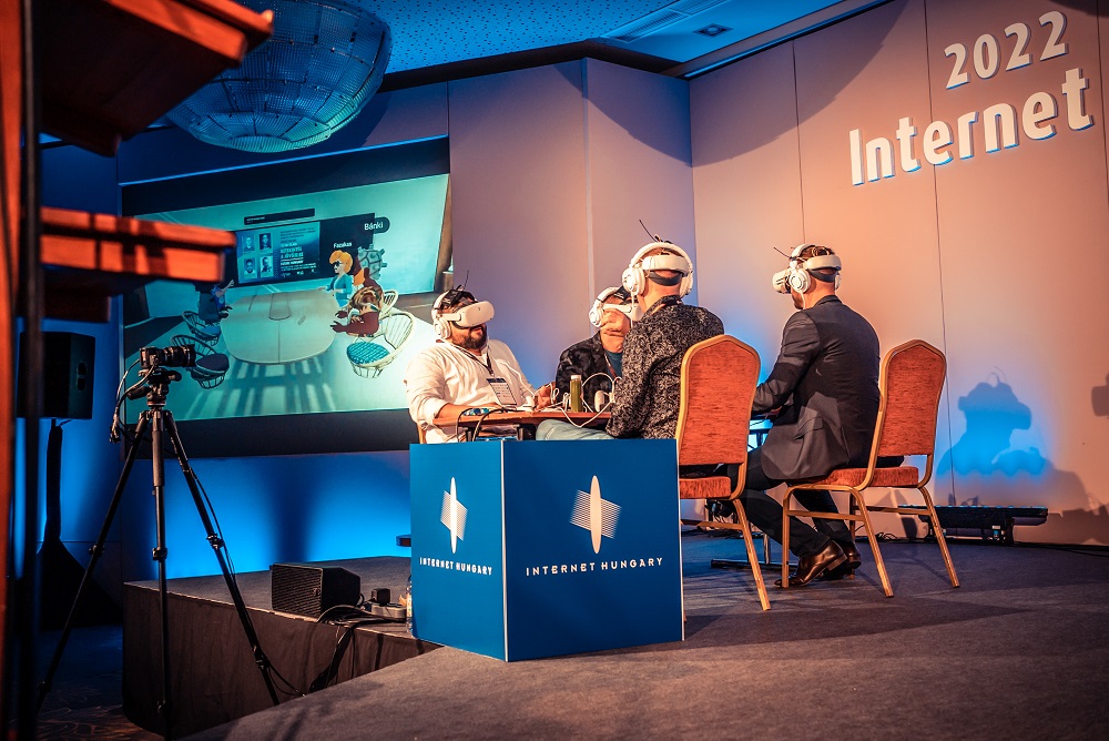 Kerekasztal-beszélgetés a metaverzumban, Magyarországon először