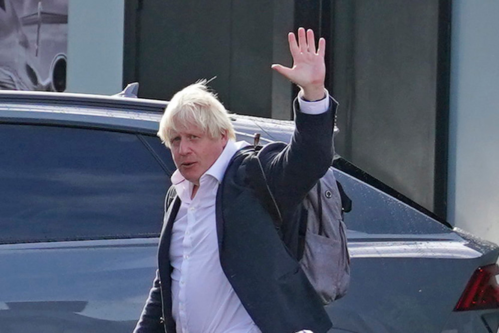 Boris Johnson kitálalt: a németek azt akarták, hogy Ukrajna adja meg magát