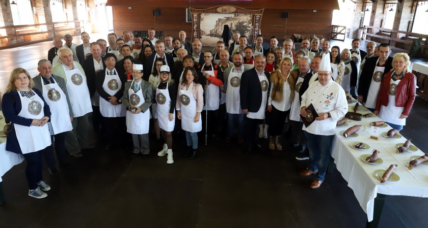 Csütörtökön kezdődik a Csabai Kolbászfesztivál