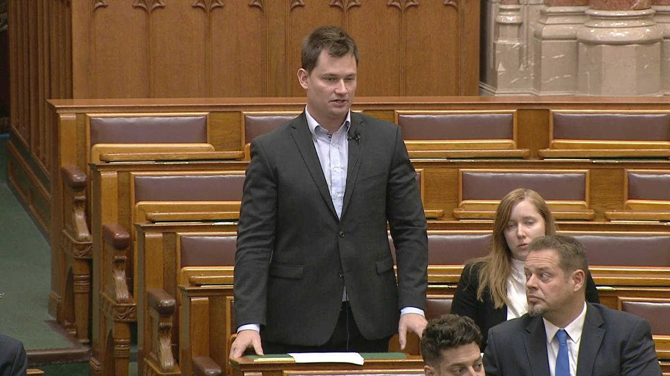 A szélenergiáról szeretne nemzeti konzultációt Kanász-Nagy Máté